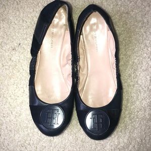 Tommy Hilfiger Navy flat. Size 8.5.